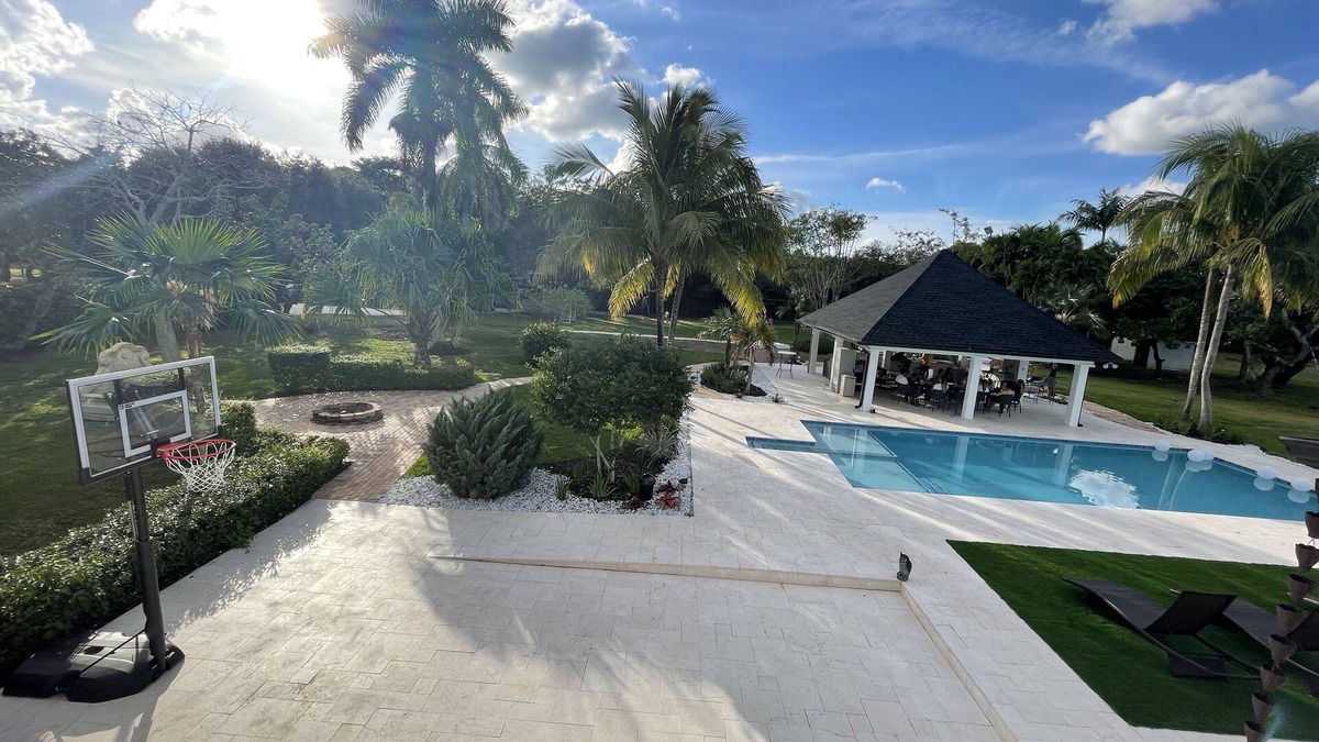 Ludlam Other | Modern and luxury 5 acres farm house in Miami Fl.
