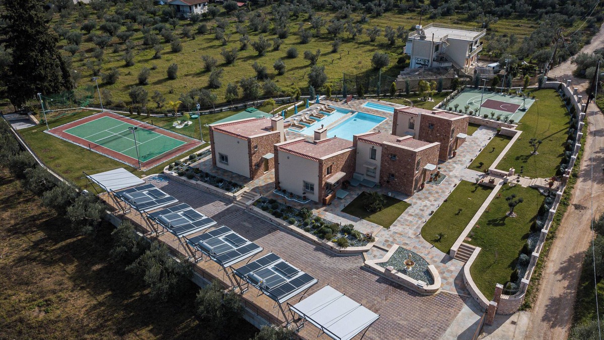 Nafplion City Centre Villa | MODERN AND LUXURY SUITES FOR RELAX OR ESCAPE TO MAGICAL NAFPLIO