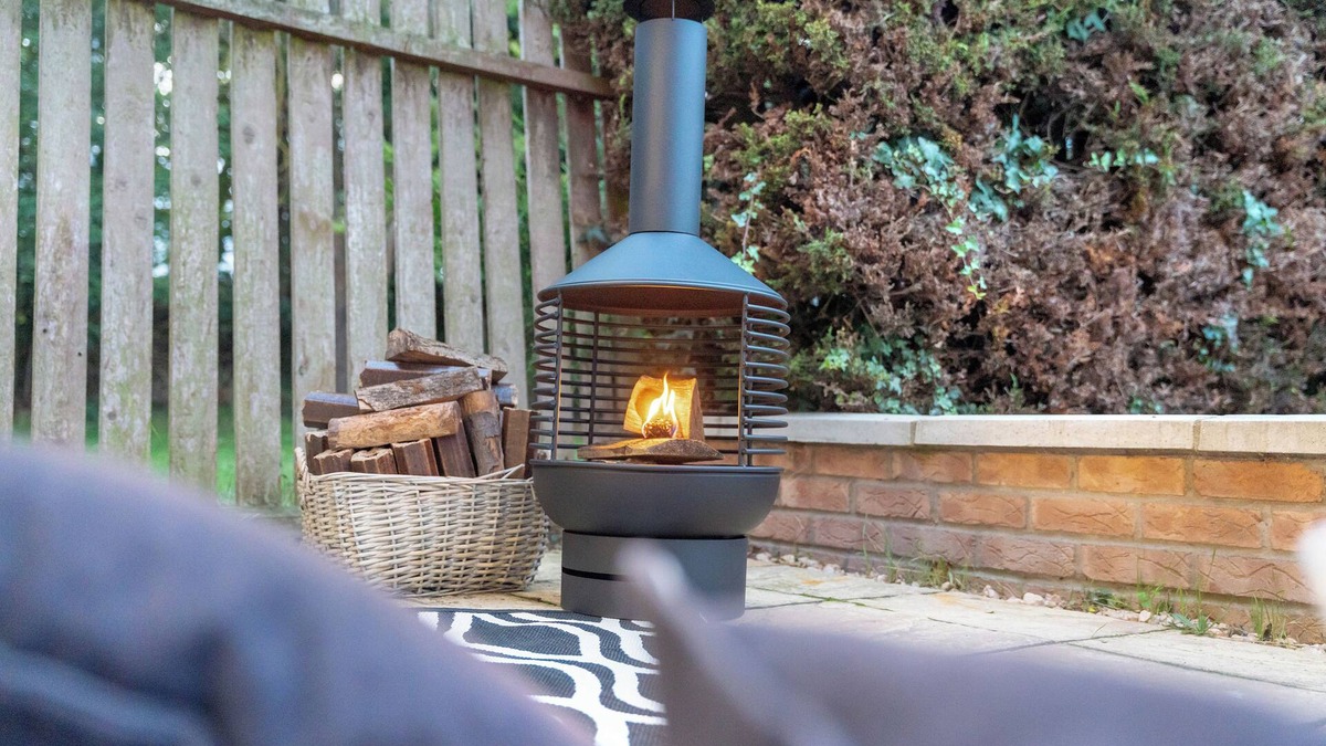 Thetford House | Modern and Spacious 4 Bedroom House with WiFi,Garden, Parking and Smart TV