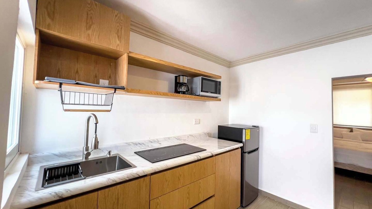 La Cruz Apartment | Modern Apartment with Home Office in Prime Location