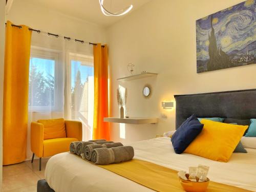 Aurelio Apartment | Modern apartment 10 min Vatican parking&pool