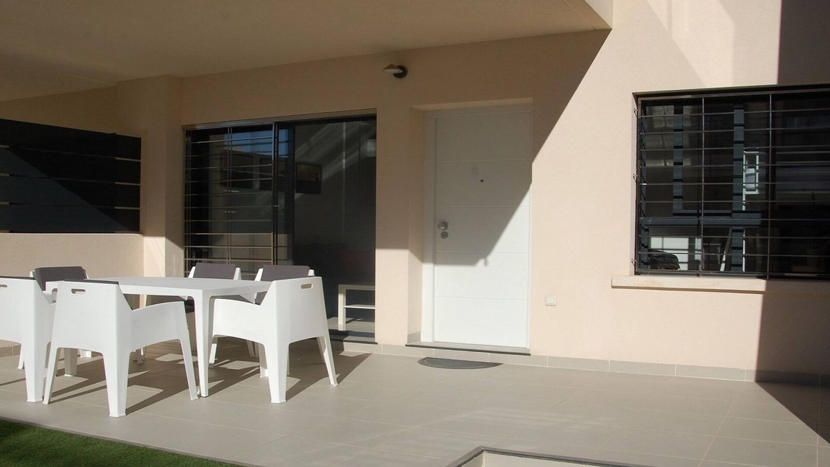 Pueblo Latino Apartment | Modern apartment 250 m from the sea with south facing terrace and swimming pool