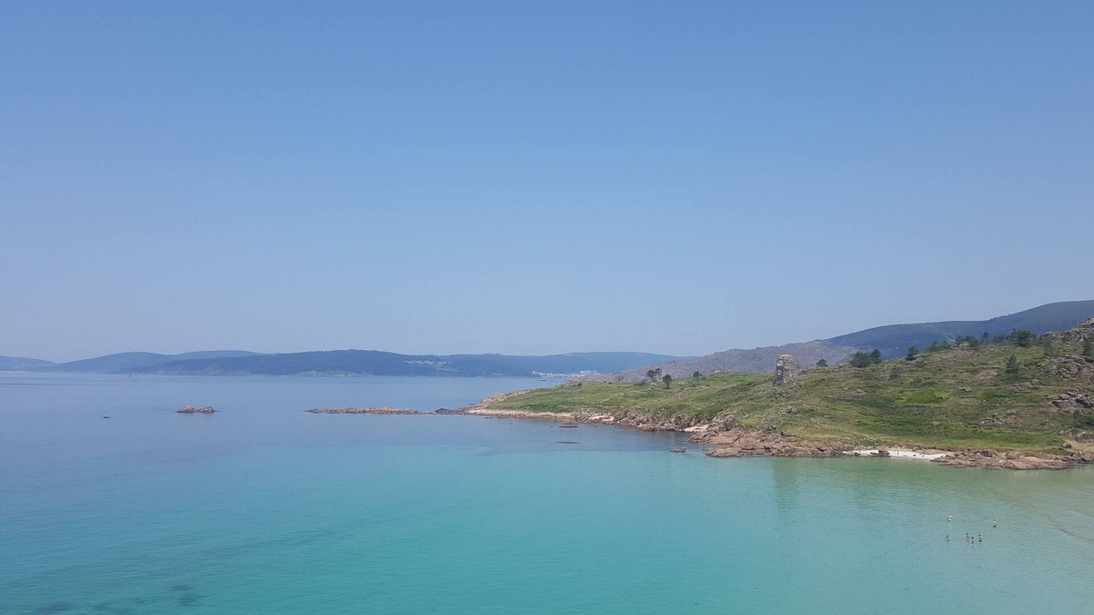 O Pindo Apartment | Modern apartment by the beach with incredible views