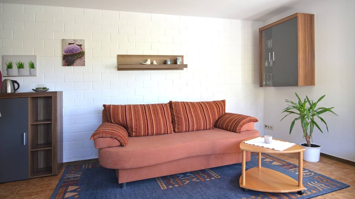 Niederberndorf Apartment | Modern Apartment in Sellinghausen with Terrace