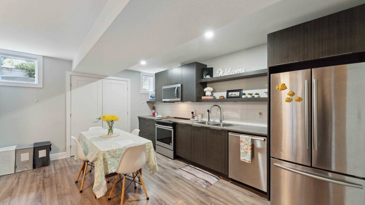 Westboro Apartment | Modern Apartment in Westboro Beach.
