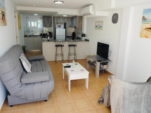 Lomas Apartment | Modern Apartment Near Beach