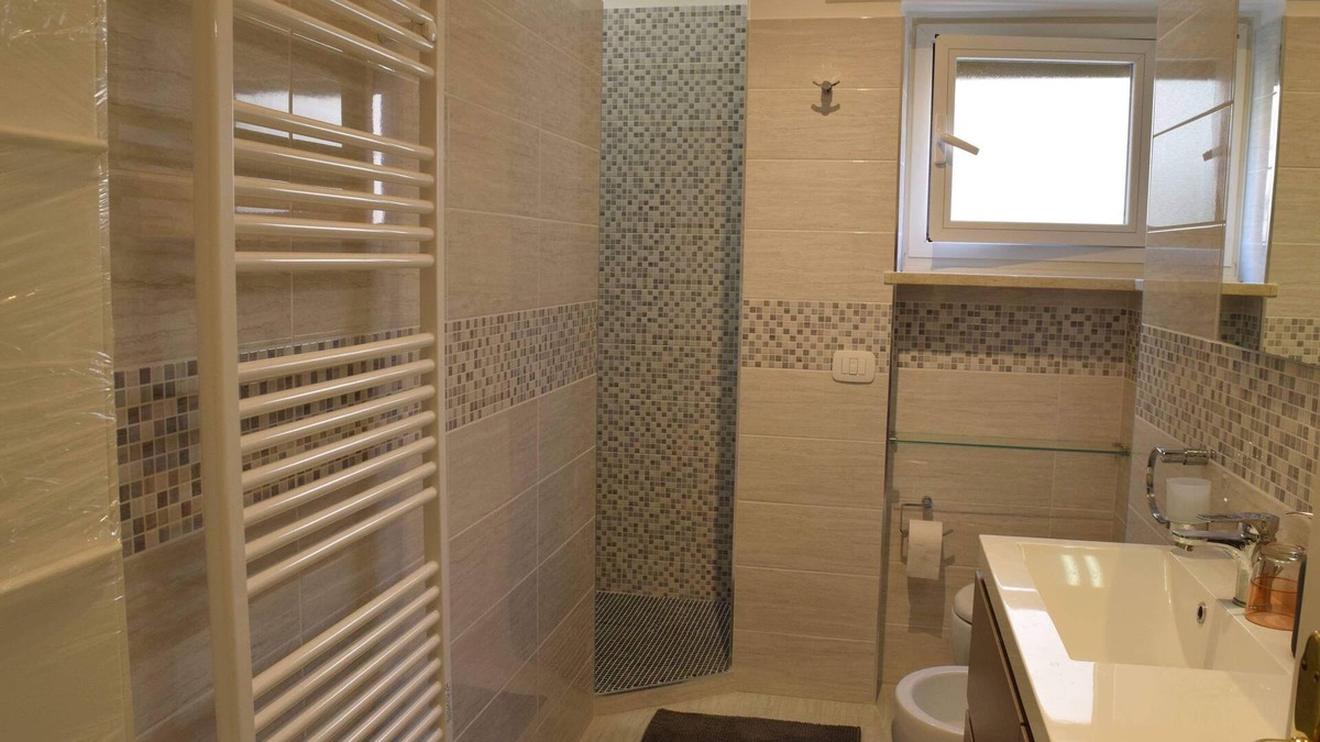 Quartiere XXVIII Monte Sacro Alto Apartment | modern apartment with a classic flair close to amenities
