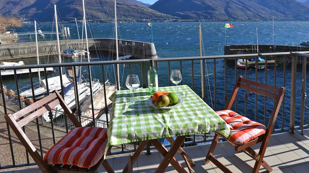 Vignola Apartment | Modern apartment with balcony and lake view, located directly on Lake Como