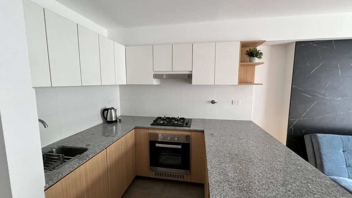 Chorrillos Apartment | Modern Apartment with Terrace, close to the Beach