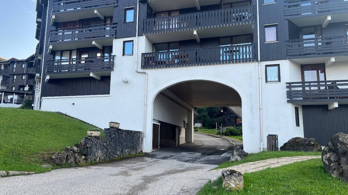 Les Esserts Apartment | Modern apt 5 ppl, balcony with ski runs view
