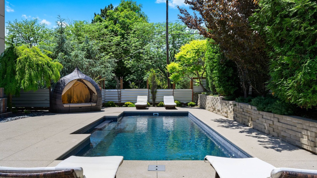 Westside North House | Modern Architectural House with Pool and Hot Tub