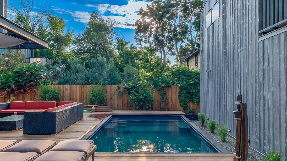 Whittier House | Modern, Art-filled, Downtown Oasis with Pool and Bocce - 3 blocks to Pearl St -