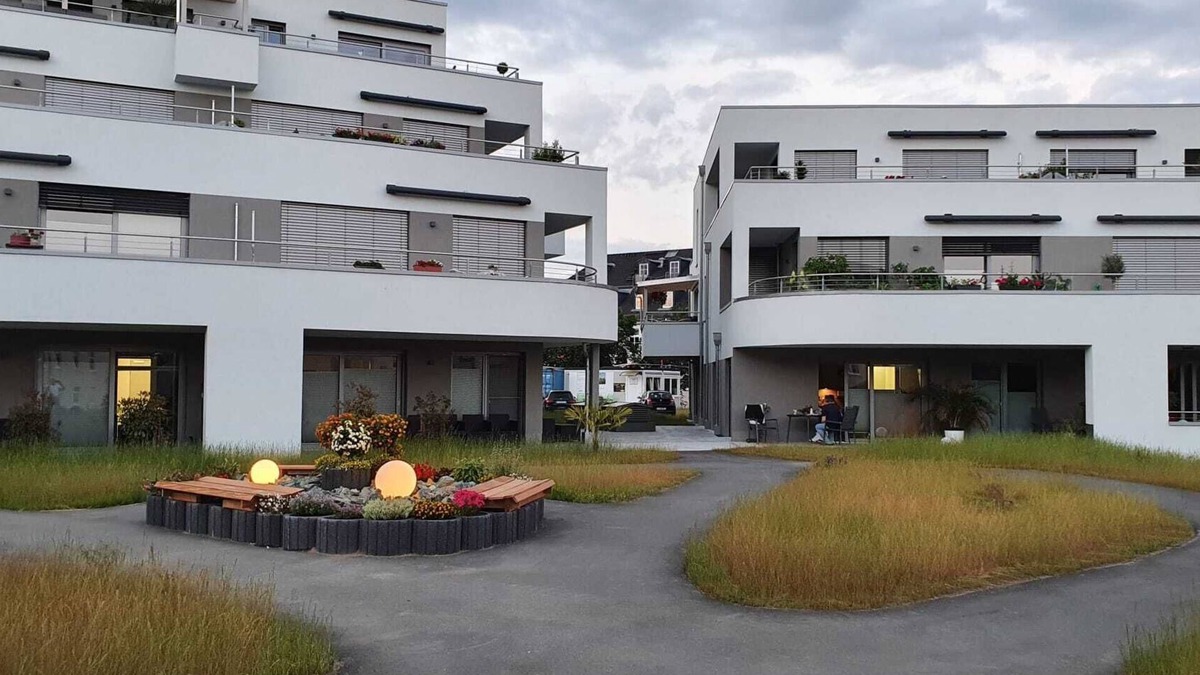 Plauen Apartment | Modern, barrier-free apartment with garden access and terrace