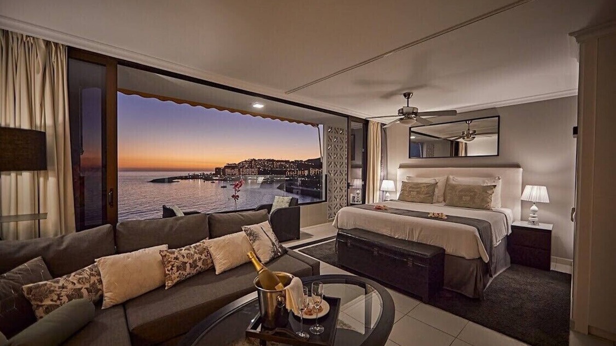 Patalavaca Apartment | Modern Beach Apartment with Spectacular Views