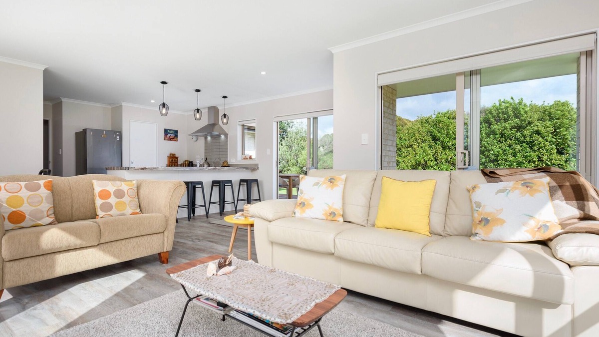 Waihi Beach Cottage | Modern Beach Break - Waihi Beach Holiday Home