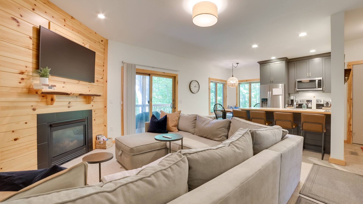 Mancelona Condo | Modern Bellaire Condo: Pool Access, Near Skiing!