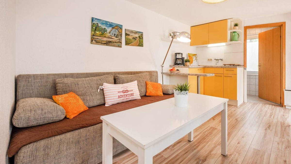 Luetow Apartment | Modern bungalow in Lütow on the Achterwasser with terrace and jetty access