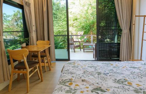 Bai Lan Ski Chalet | Modern Bungalows