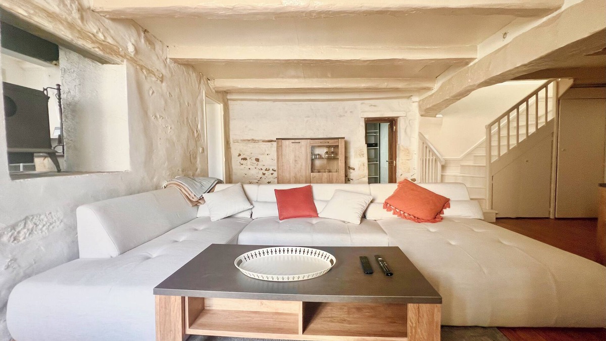 Saint-Coutant-le-Grand House | MODERN COUNTRY HOME - NICE GARDEN - FULLY EQUIPPED - WIFI - WONDERFULL Complex