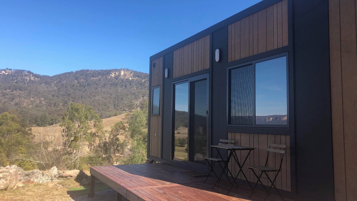 Upper Nile Cabin | Modern cabin offering incredible views with fire pit, spa and hiking trails.