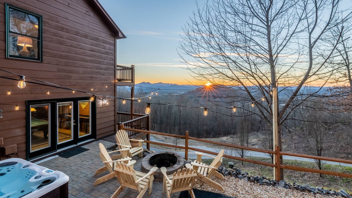 Blairsville Cabin | Modern cabin w/loaded game room, hot tub, stunning views!