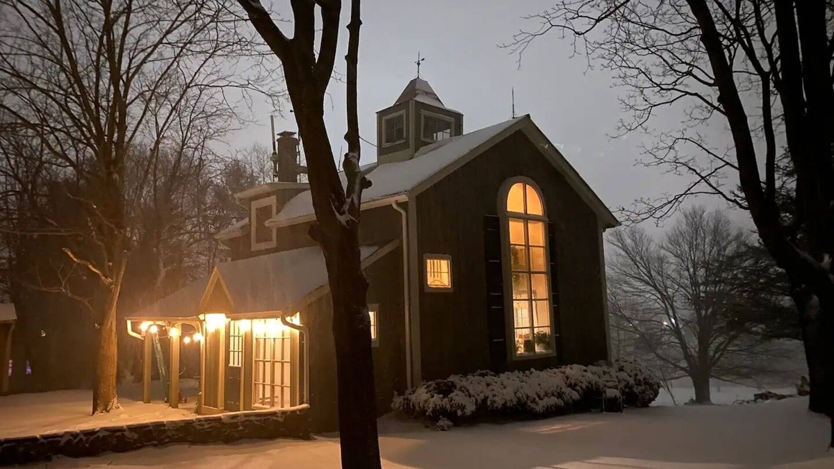 Flemington Cabin | Modern carriage house, Sleeps 6, renovated w beautiful views
