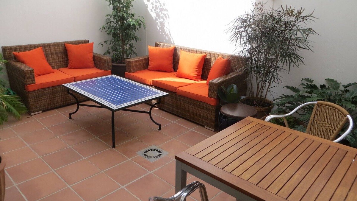 San Felipe Neri Apartment | Modern central apartment with large private garden terrace