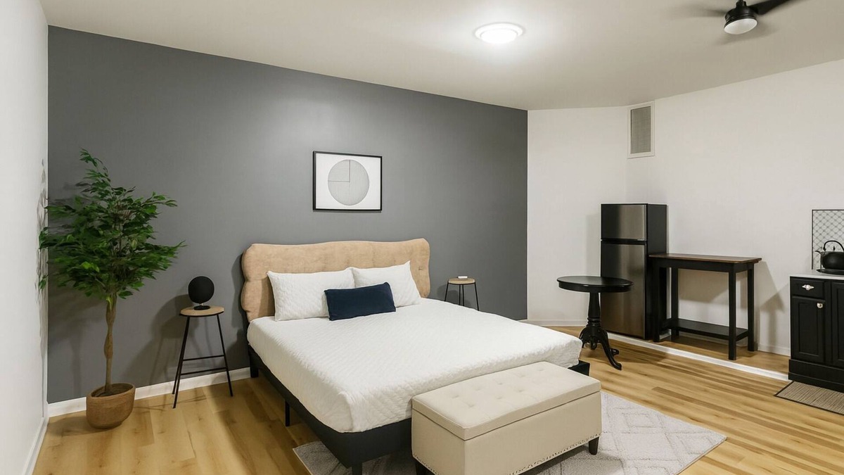 Sugar Land Apartment | Modern Chic Studio w/Style & Comfort PERFECT LOCATION