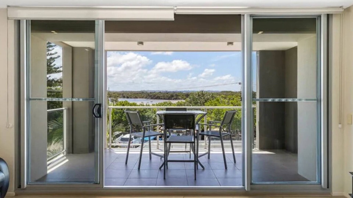 Currimundi Apartment | Modern Coastal Family Beach Retreat - Fully Furnished, 30+ Day Stays Welcome