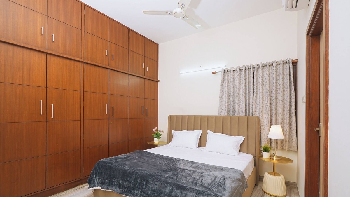 Madhapur Apartment | Modern Comfort 3-Bed Haven