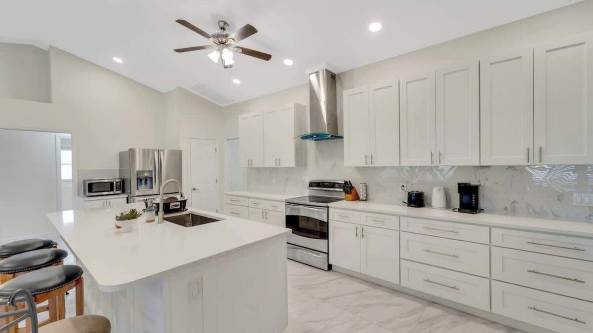 Port Charlotte House | Modern Comfort: 3BR/2BA Home in Port Charlotte