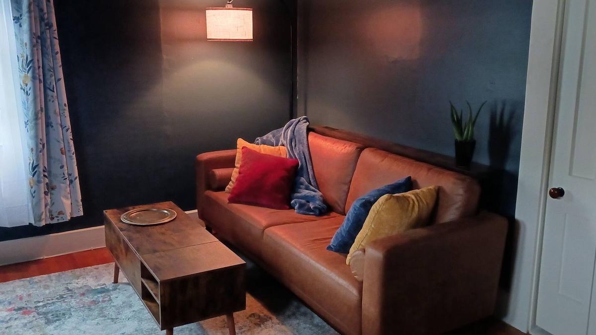 Lancaster Apartment | Modern Comfort in the North Country