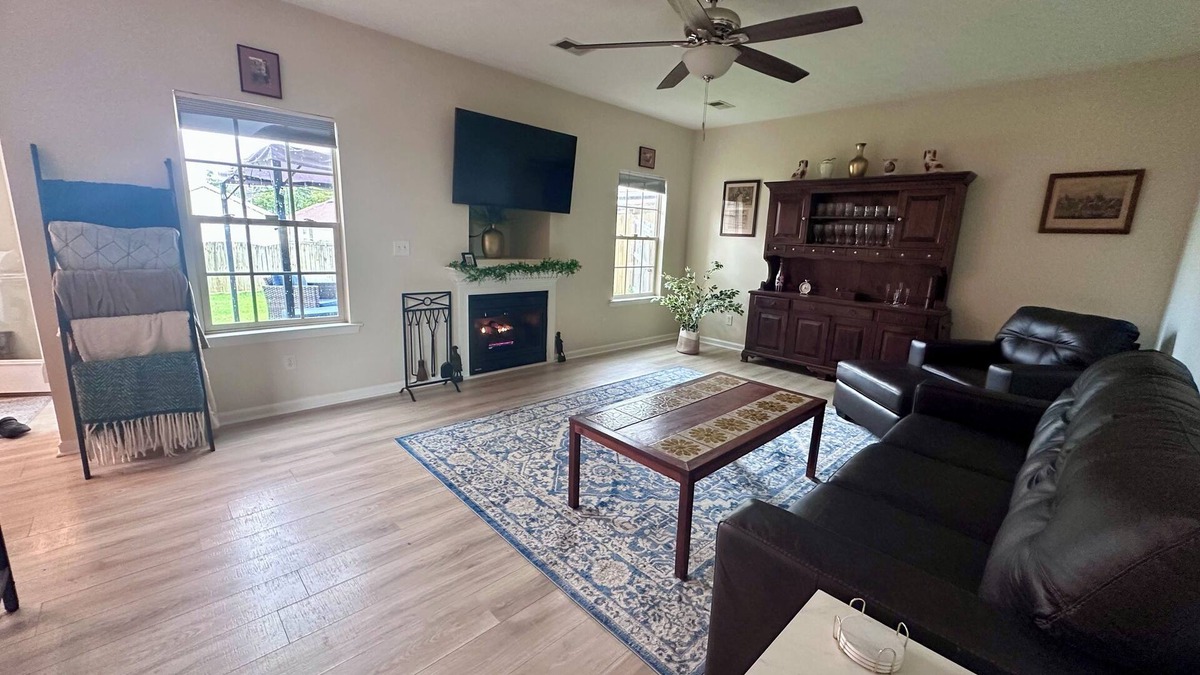 Lexington House | Modern Comfort Near Horse Country & Bourbon Trail