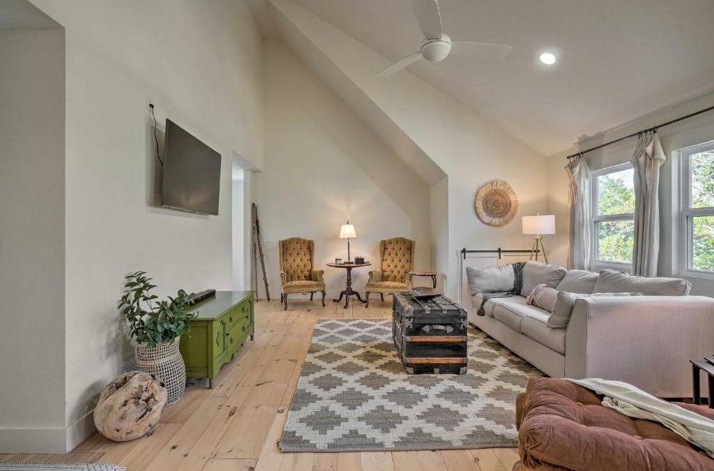 Eagle Rock House | Modern Cottage Escape On Table Rock Lake!