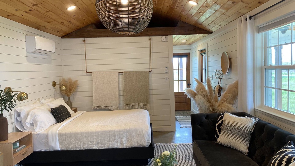 Ochlocknee Apartment | Modern, cozy, Studio Apartment