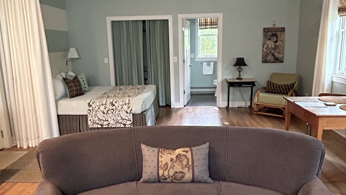 Historic Montford Apartment | Modern, cozy studio "in the trees" in historic neighborhood; walk to downtown.