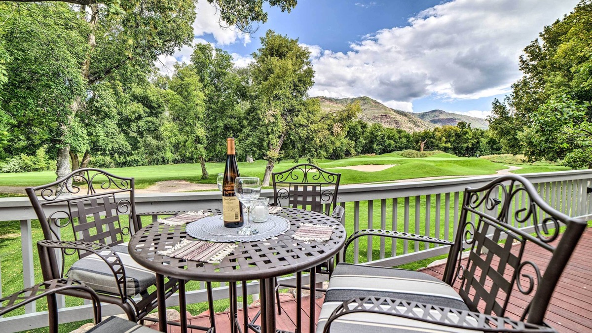 Dalton Ranch House | Modern Dalton Ranch Golf Club Home w/Mtn View