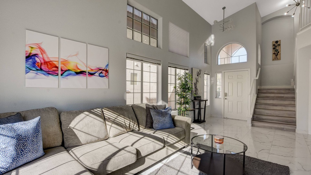Summerlin House | Modern Dream Home 3BR/2.5BA + pool/bbq (50% off)