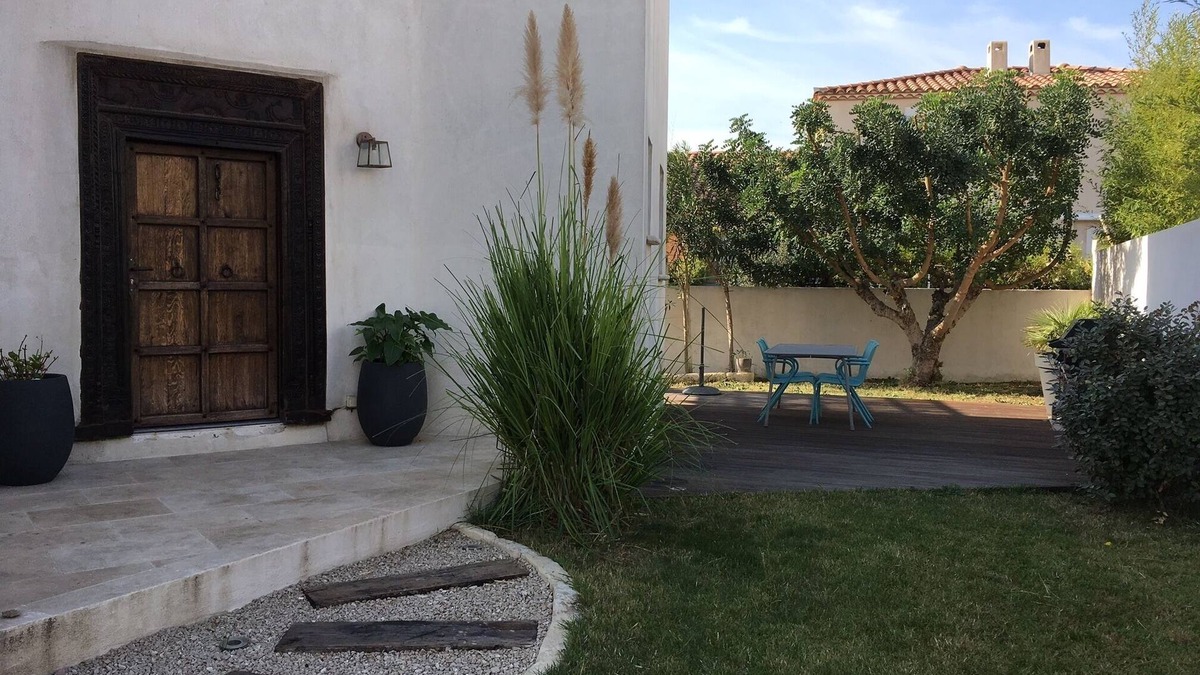 Aigues-Mortes House | Modern ecological villa with all comfort Aigues Mortes