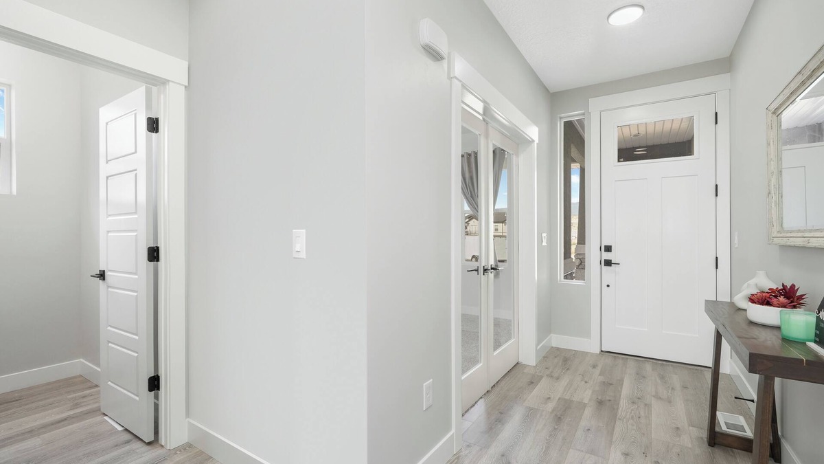 West Jordan House | Modern Elegance With Sunning Views
