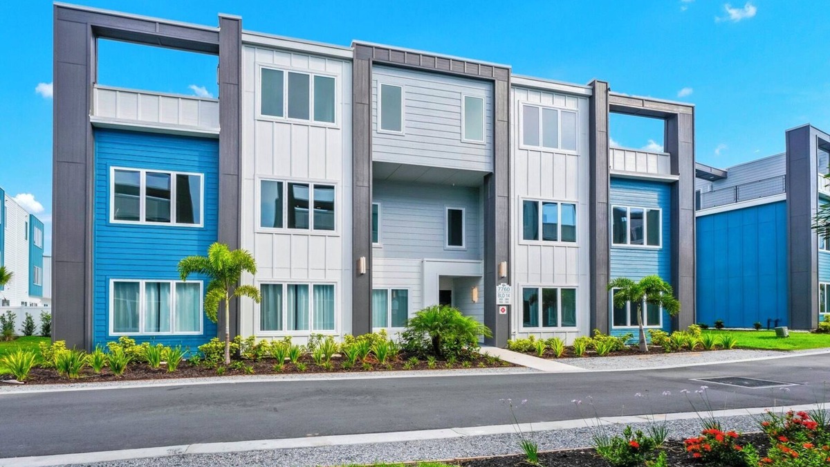 Reunion House | Modern Escape Condo near Disney with Resort & Waterpark Access - B14-103