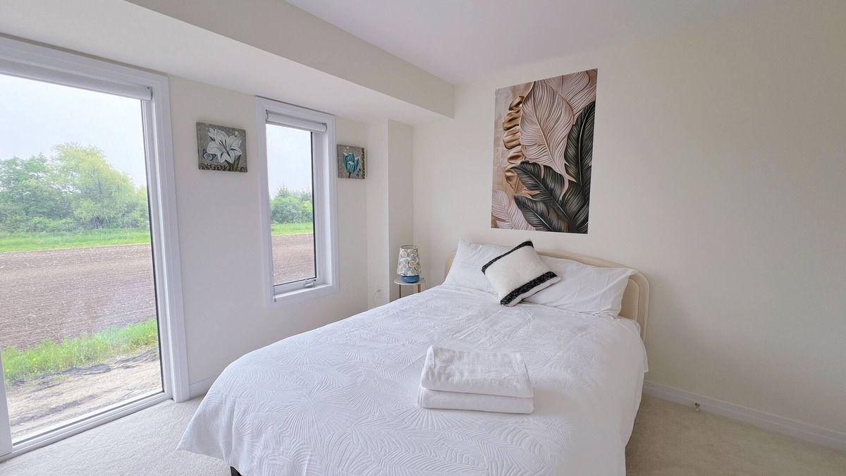 Richmond Hill House | Modern Family Friendly Convenient in Richmond Hill