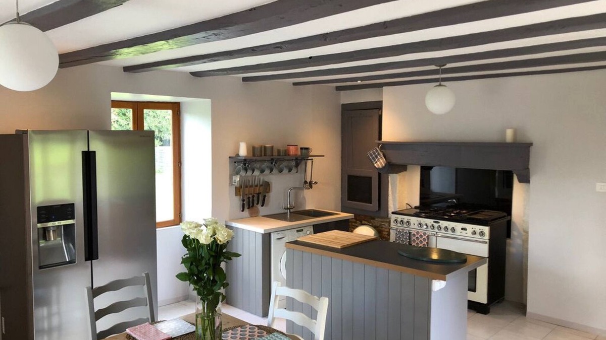Bussiere-Poitevine Other | Modern Farmhouse with Garden Retreat – Haute-Vienne, France