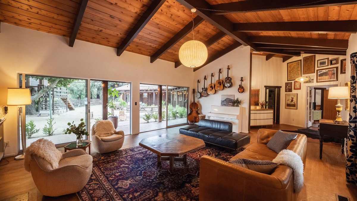 Camarillo House | Modern Farm House- Spacious, Family-Friendly Indoor/Outdoor Living!
