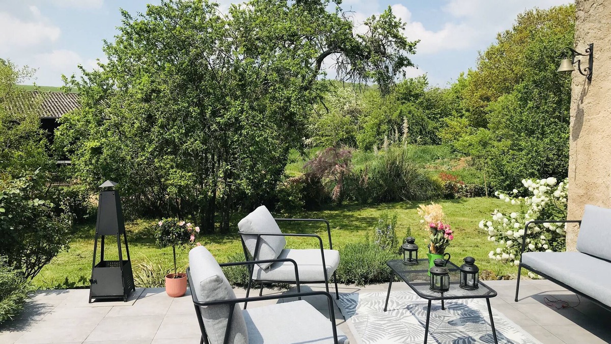 Pazy House | Modern farmhouse in a hamlet at the gates of the Morvan