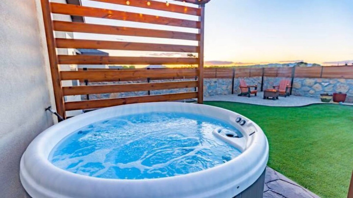 Las Cruces House | Modern Farmhouse Near Bike Path with Spectacular Views!