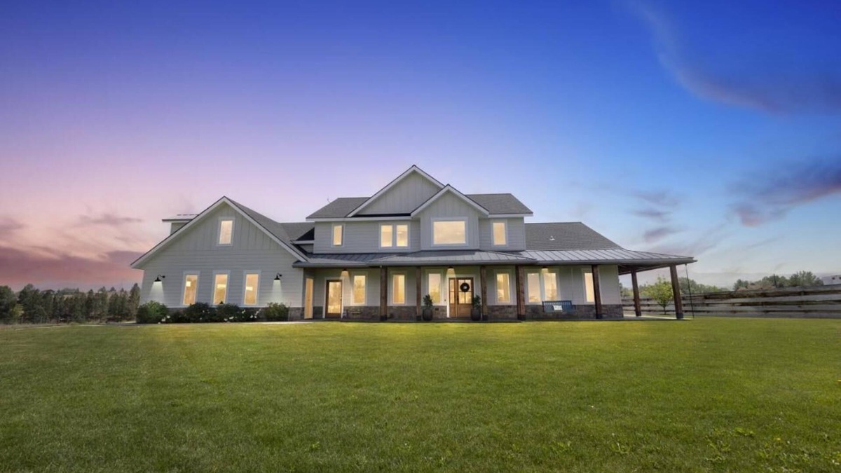 Corvallis Other | Modern Farmhouse Three Bears Getaway