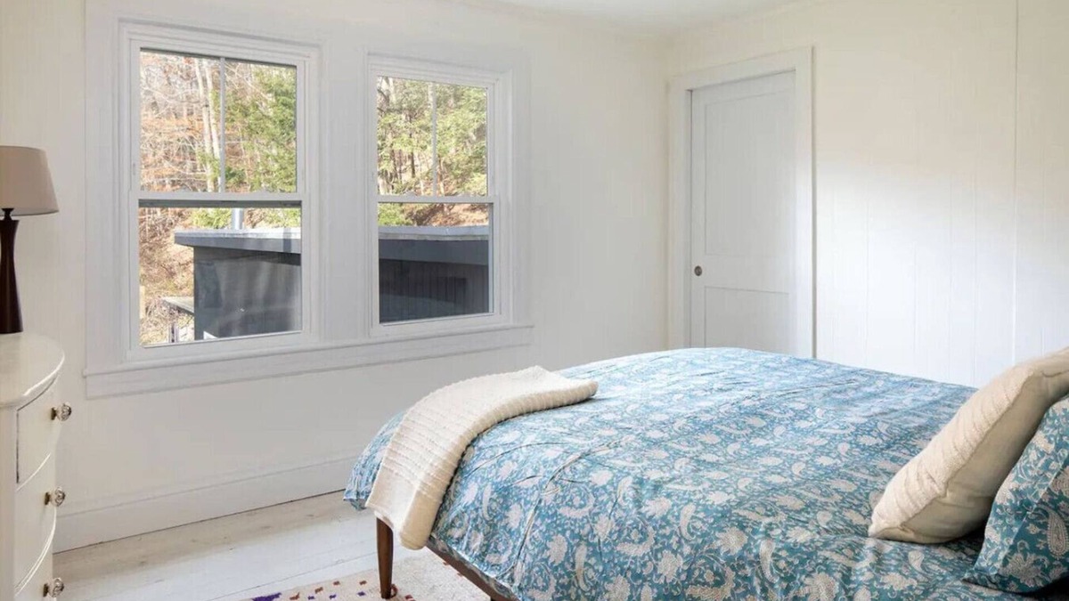 Shady House | Modern Farmhouse w/Heated Pool & Creek Access