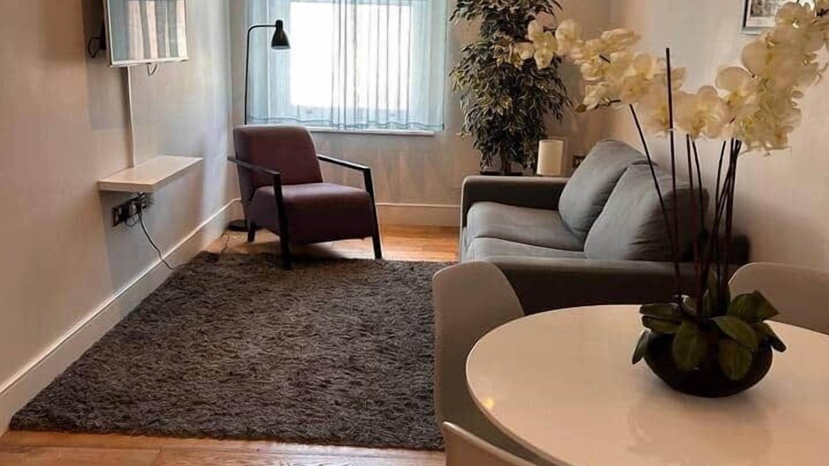 South Hampstead Apartment | Modern Flat Next to Station - 10 mins to Central