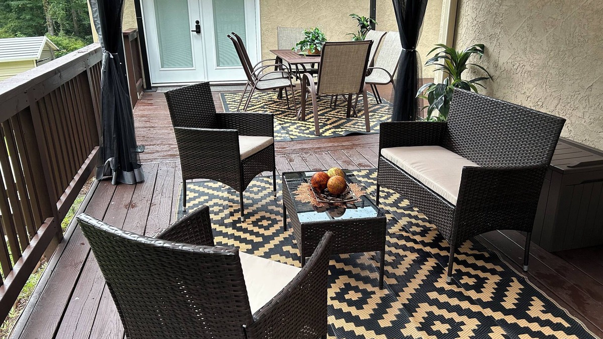 Fayetteville Apartment | Modern, fully equipped studio with separate sleeping area in Fayetteville.